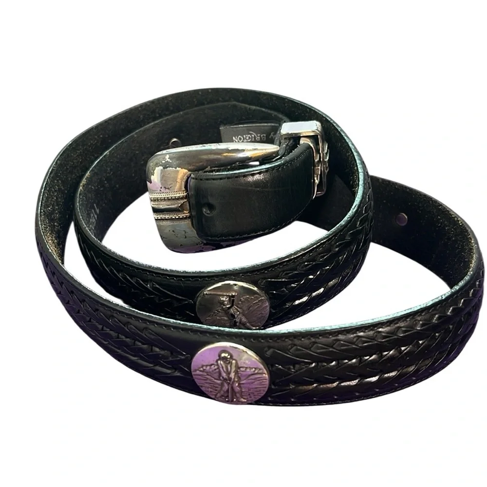 ONYX BY BRIGHTON Mens Leather Braided Belt Golf Scene Medallions Silver Buckle
